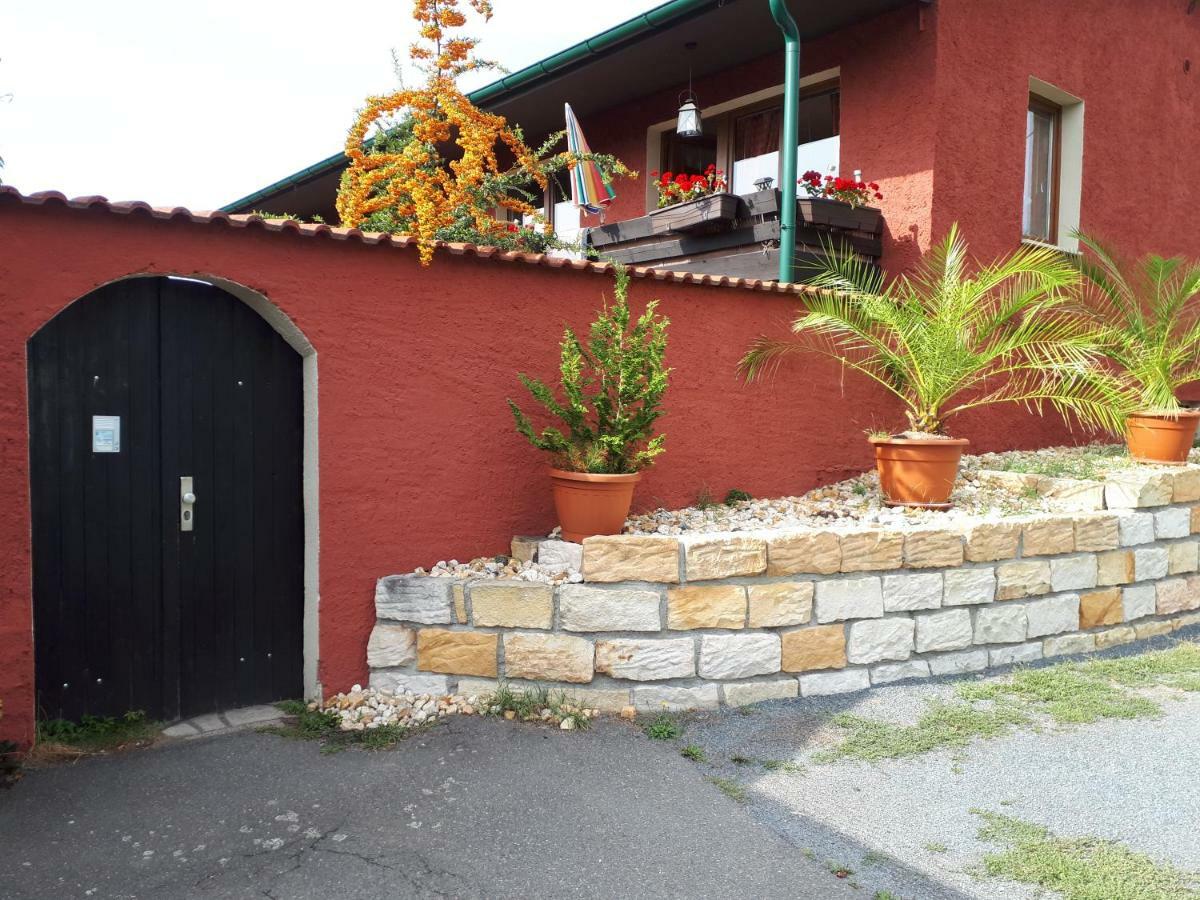 Ferienwohnung Am Hausberg In Radebeul Exterior foto